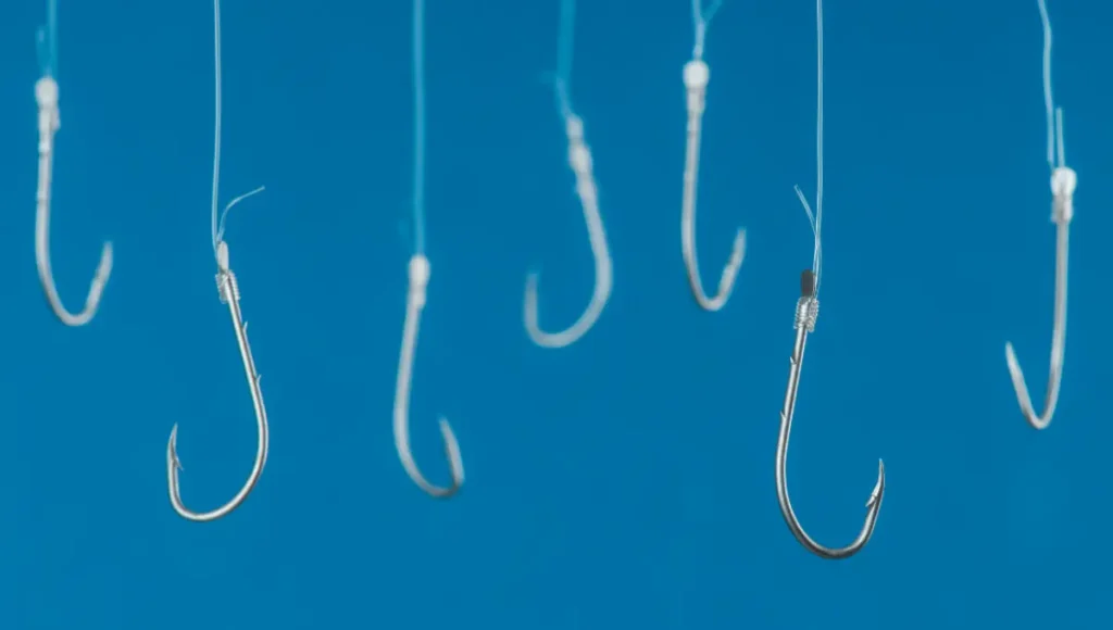 What size hooks are best for surf fishing?
