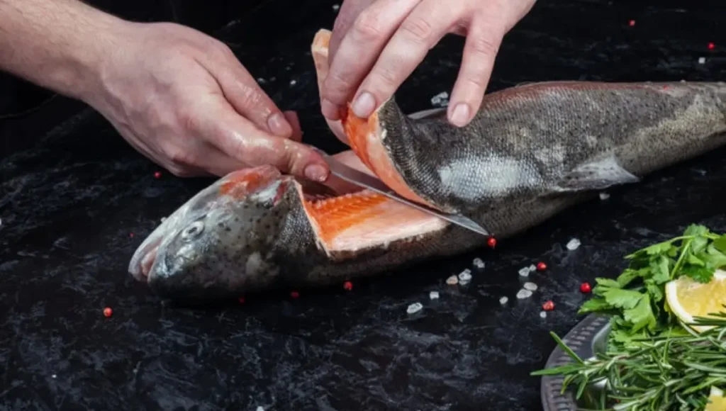 Fish Preparation: Scaling, Rinsing, and Spine/Ribcage Separation