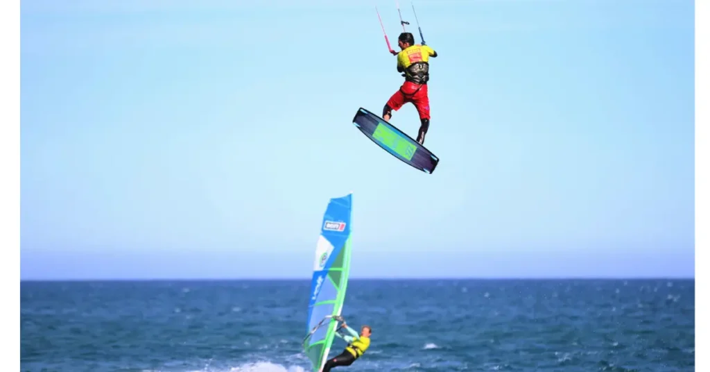 Ease of Learning - Kitesurfing vs. Windsurfing