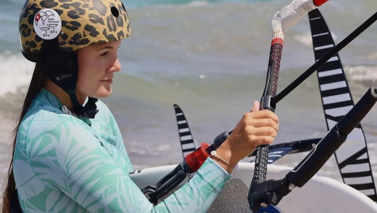 What Is Easier Windsurfing Or Kitesurfing?