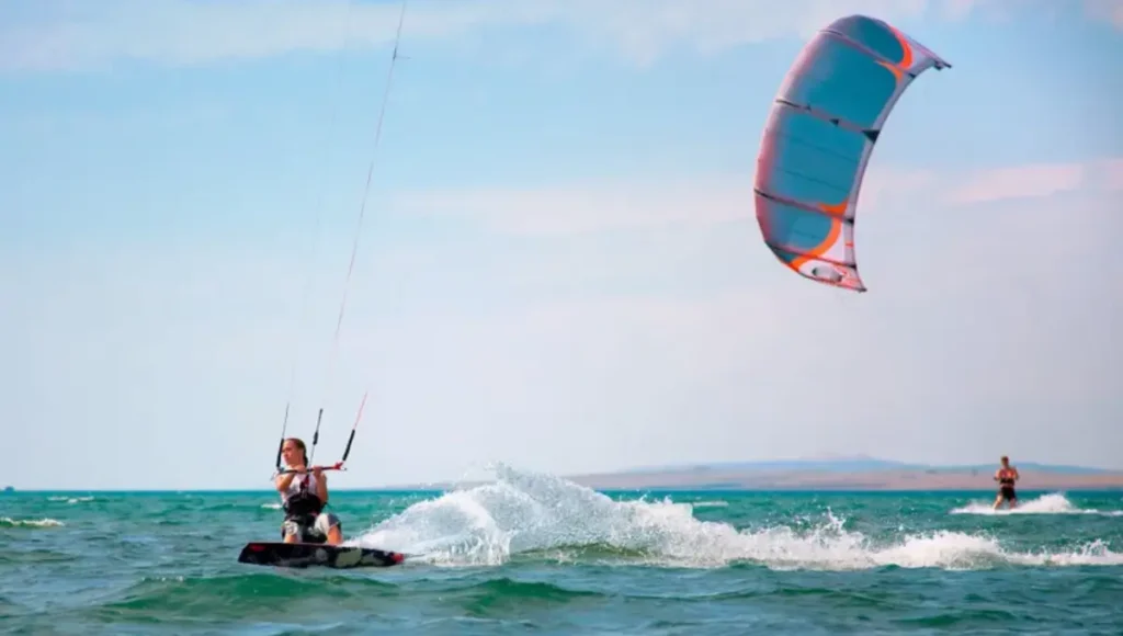 Important Factors Needed for Kitesurfing
